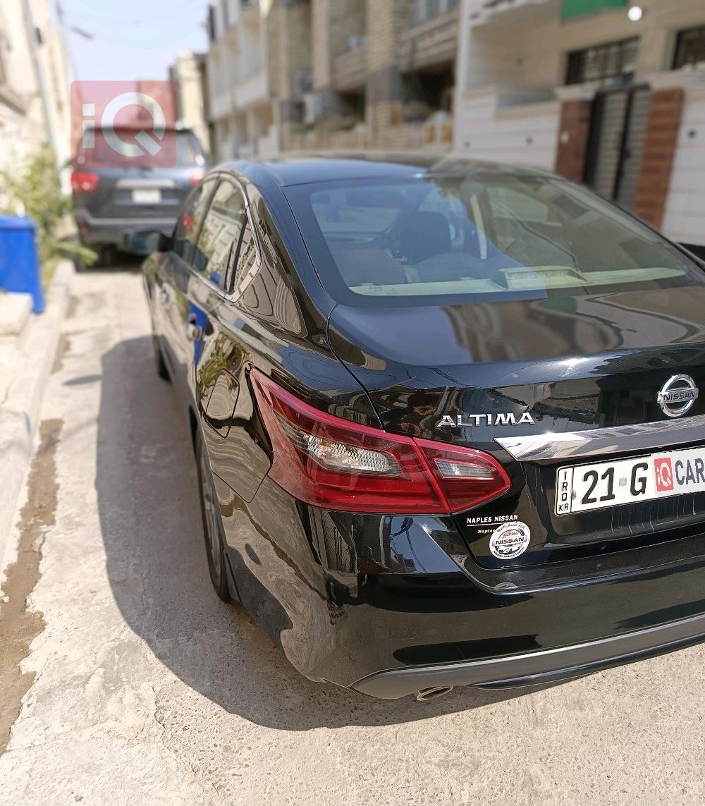 نيسان ألتيما